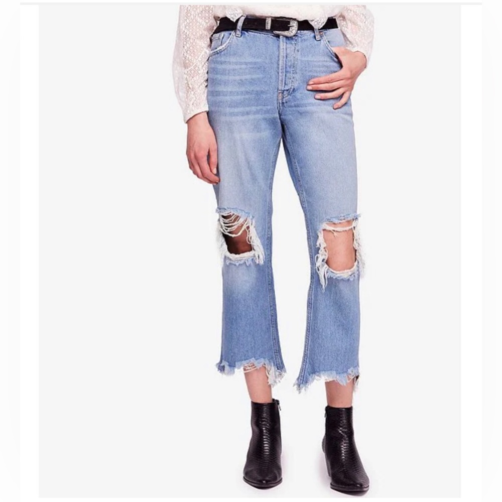 Free People Maggie Straight Leg Mid Rise Distressed Jeans, Size 29 - Picture 4 of 5